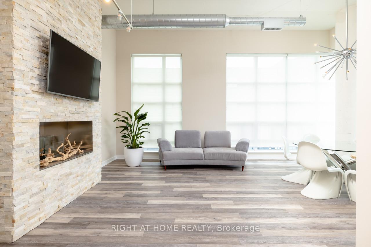 Photo 9 of Unit 306, 380 Macpherson Avenue, Toronto, Casa Loma — HOMEH