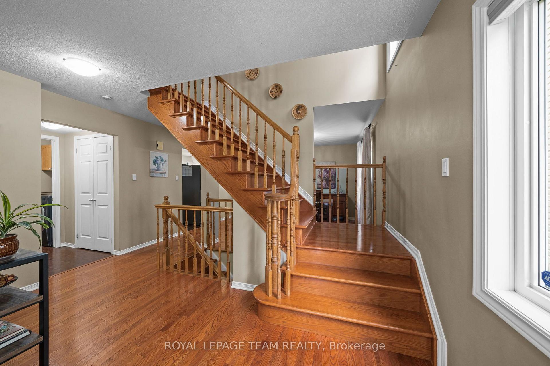 Photo 6 of 6524 Tooney Drive, Ottawa, Orleans/Sunridge — HOMEH