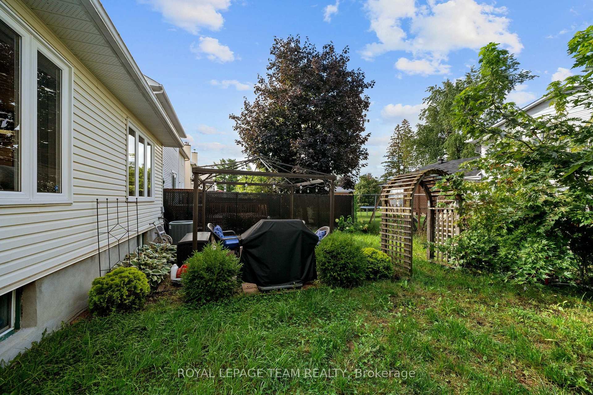 Photo 48 of 6524 Tooney Drive, Ottawa, Orleans/Sunridge — HOMEH