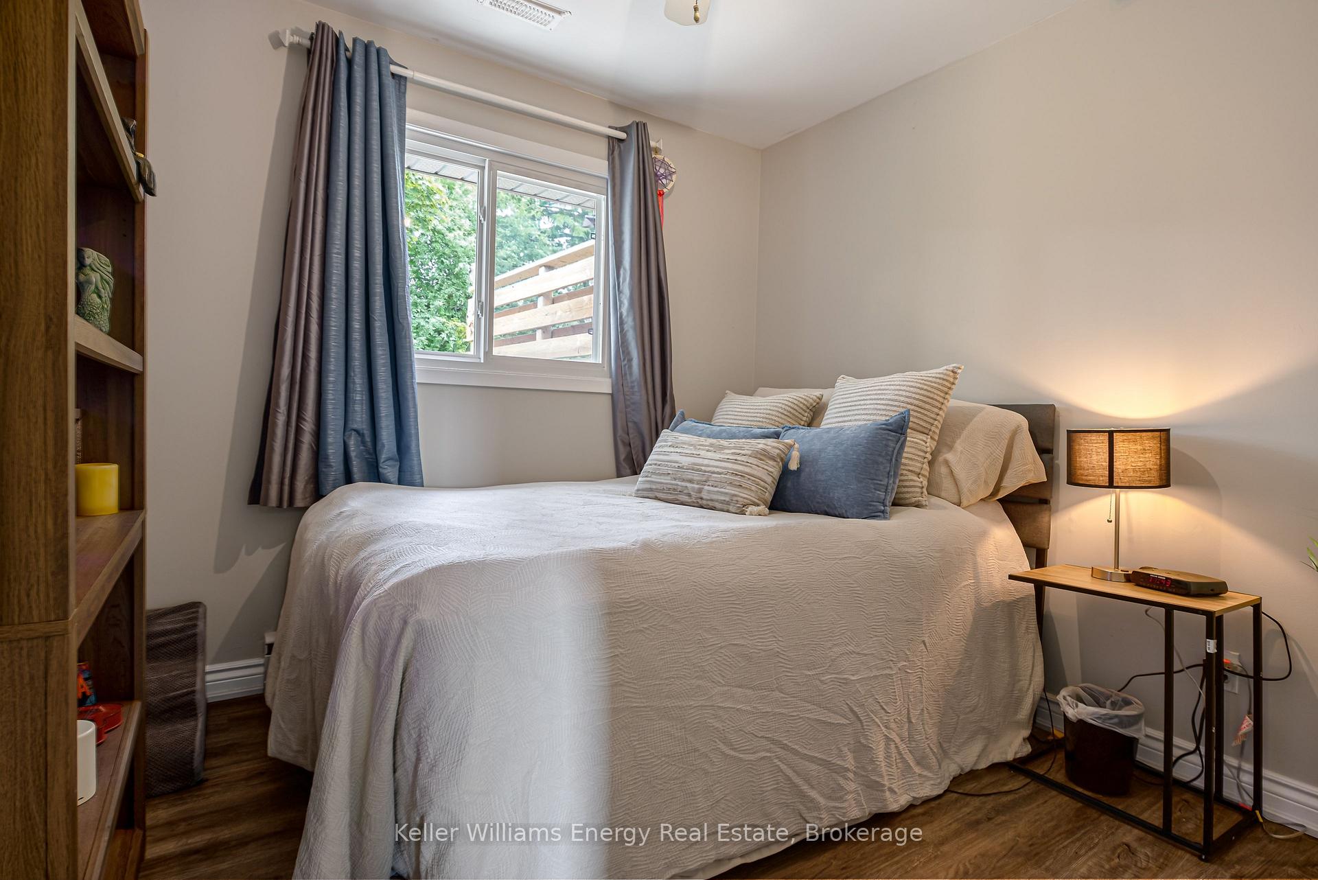 Photo 19 of 405 Bernhard Crescent, Oshawa, O'Neill — HOMEH