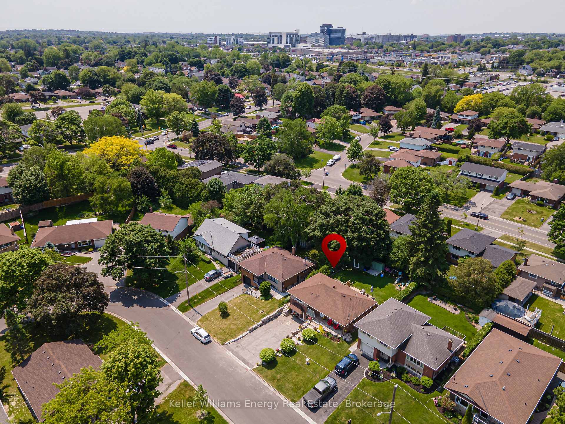 Photo 42 of 405 Bernhard Crescent, Oshawa, O'Neill — HOMEH