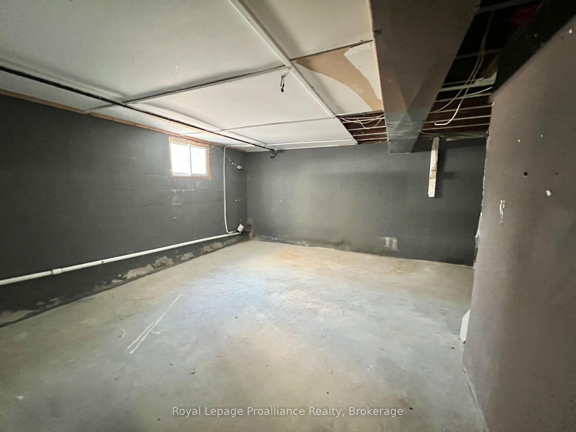 Photo 14 of Unit A, 148 Lester Road, Quinte West, Sidney Ward — HOMEH
