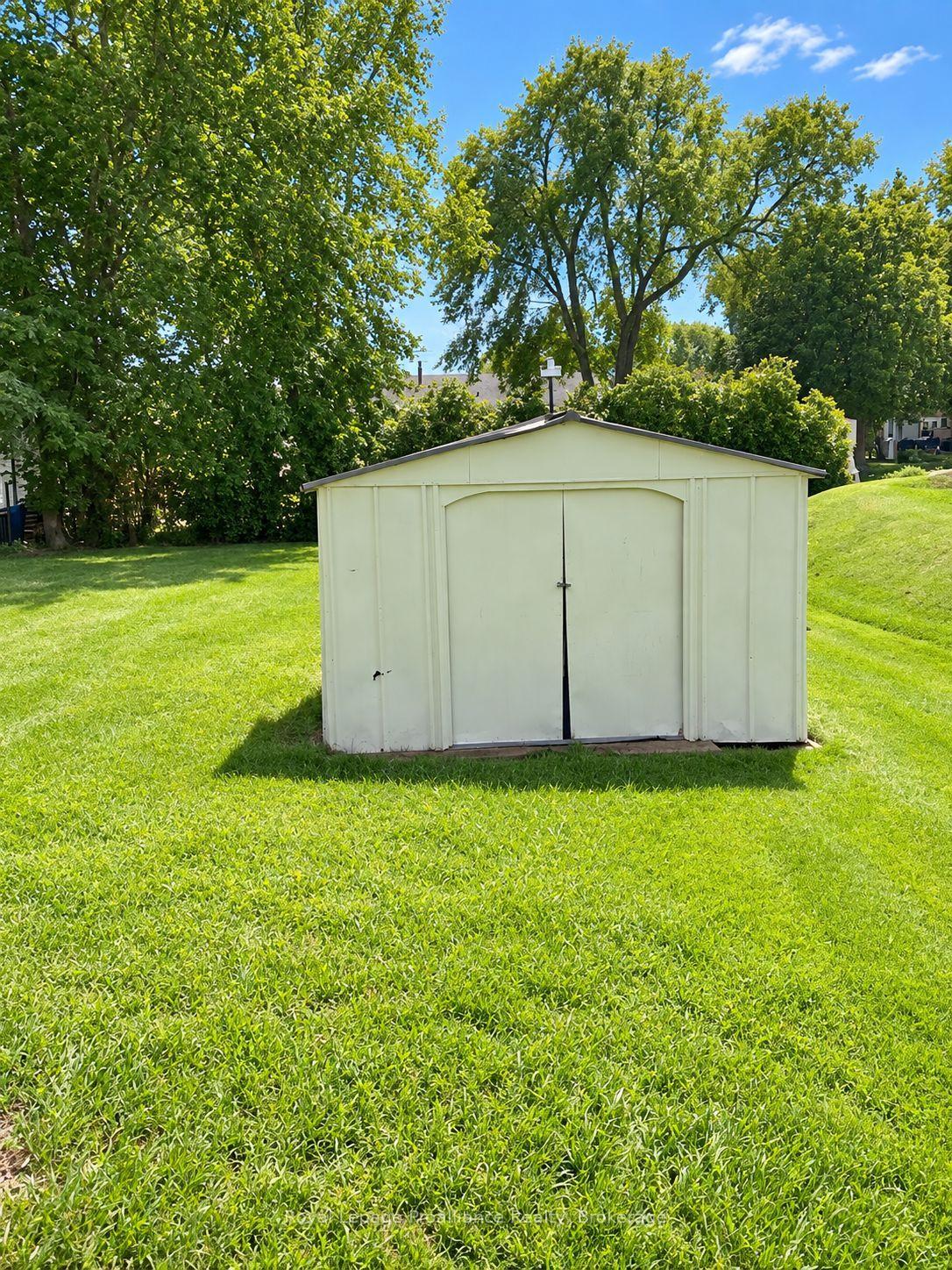 Photo 21 of Unit A, 148 Lester Road, Quinte West, Sidney Ward — HOMEH