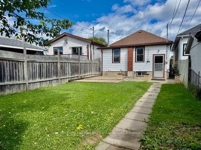 Photo 6 of 617 McTavish Street, Thunder Bay, East End — HOMEH