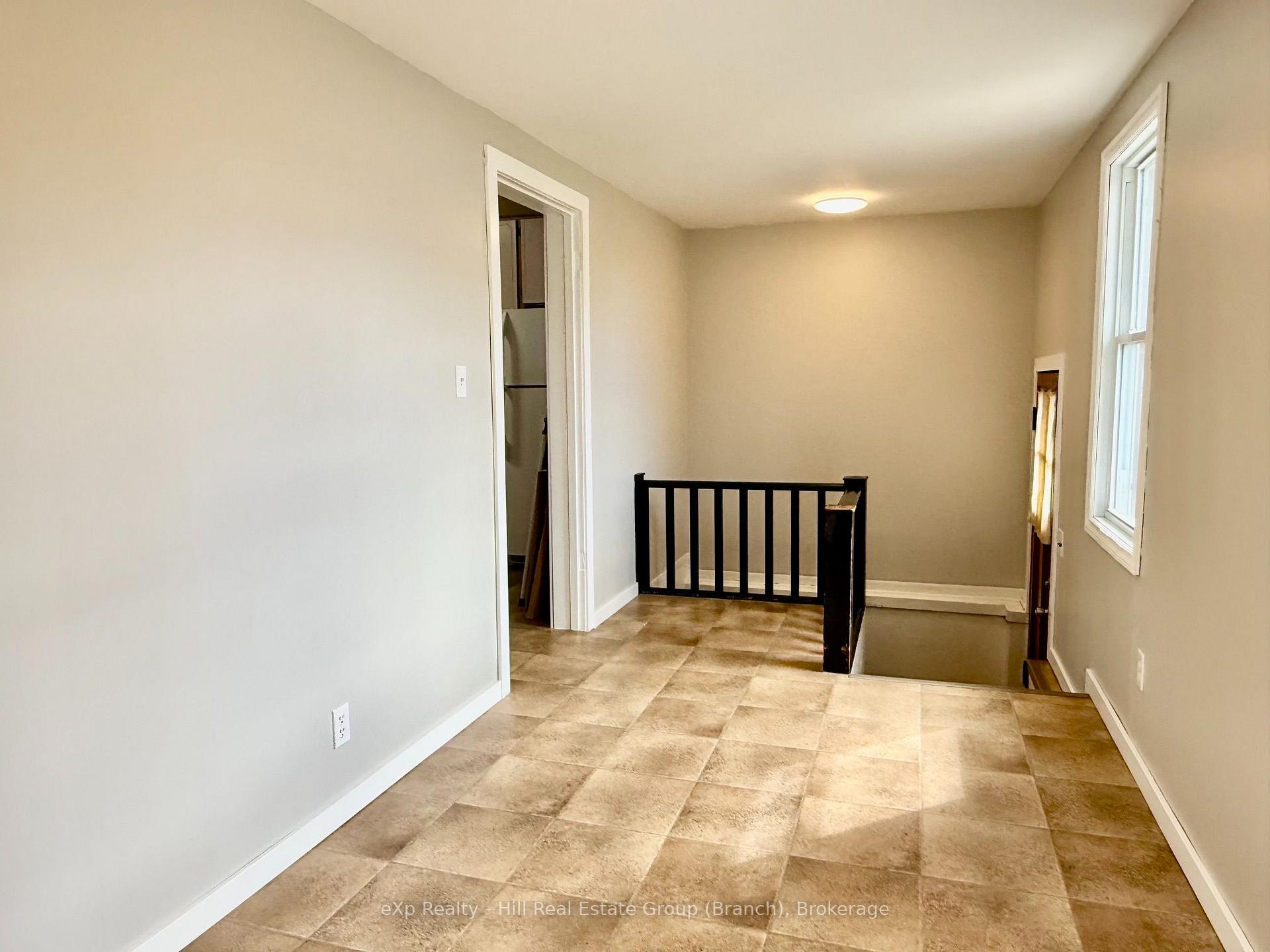 Photo 11 of 617 McTavish Street, Thunder Bay, East End — HOMEH