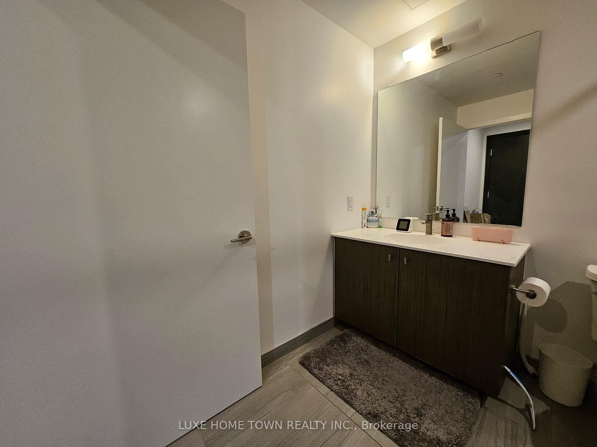 Photo 2 of Unit 2808, 15 Wellington Street S, Kitchener, Cherry Hill — HOMEH