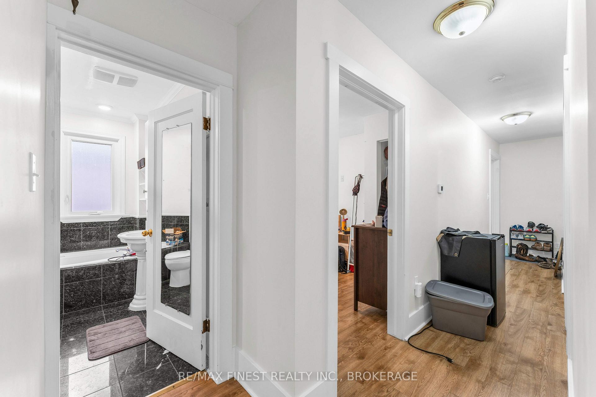 Photo 10 of 236 Collingwood Street, Kingston, Central City East — HOMEH