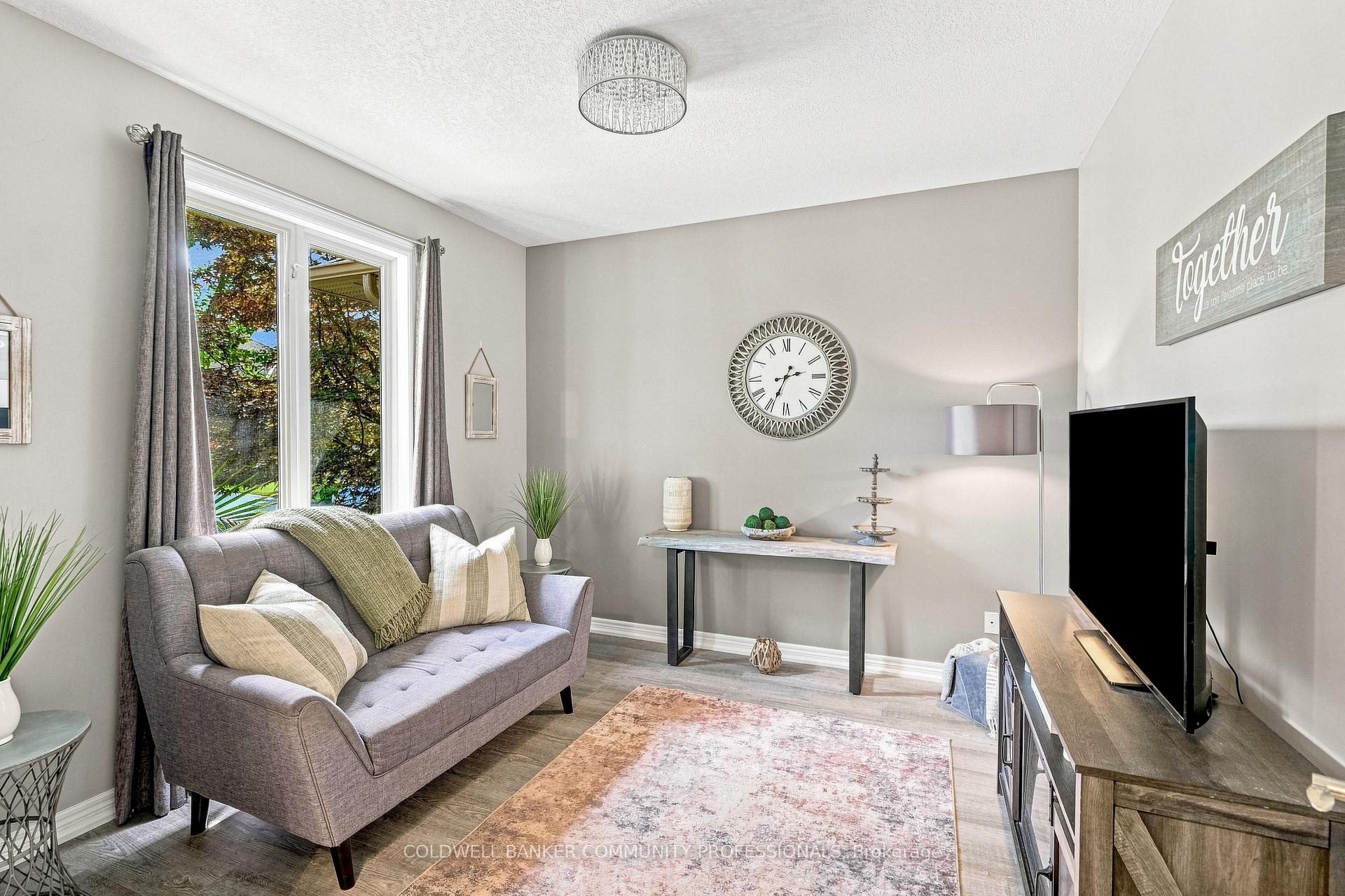 Photo 25 of 517 Genista Drive, Burlington, Bayview — HOMEH