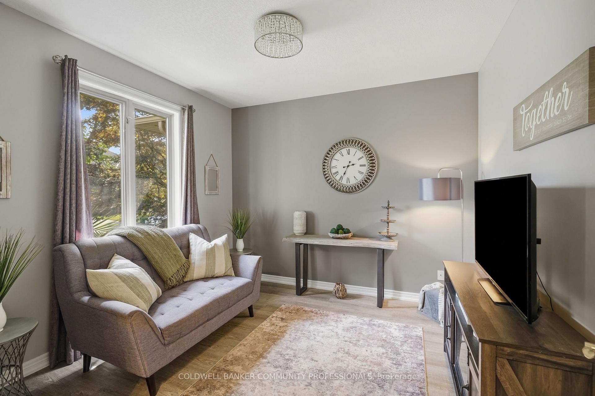 Photo 35 of 517 Genista Drive, Burlington, Bayview — HOMEH