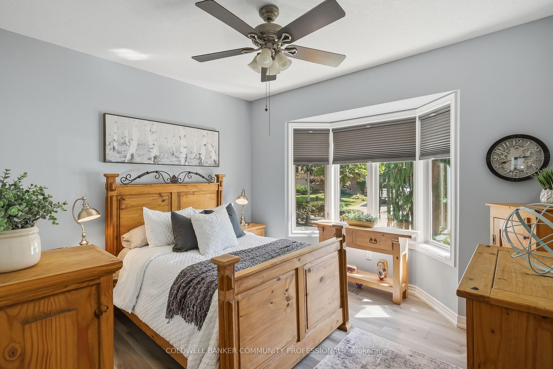 Photo 41 of 517 Genista Drive, Burlington, Bayview — HOMEH