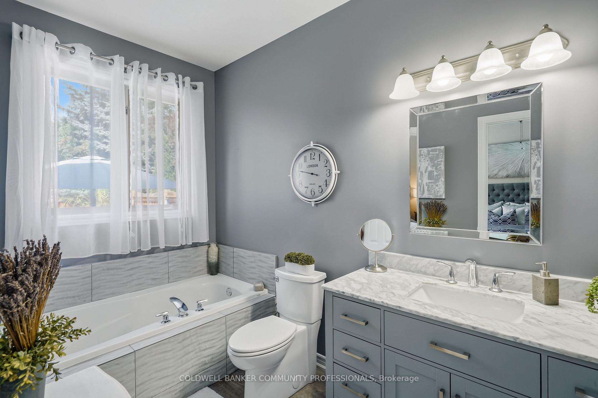 Photo 38 of 517 Genista Drive, Burlington, Bayview — HOMEH