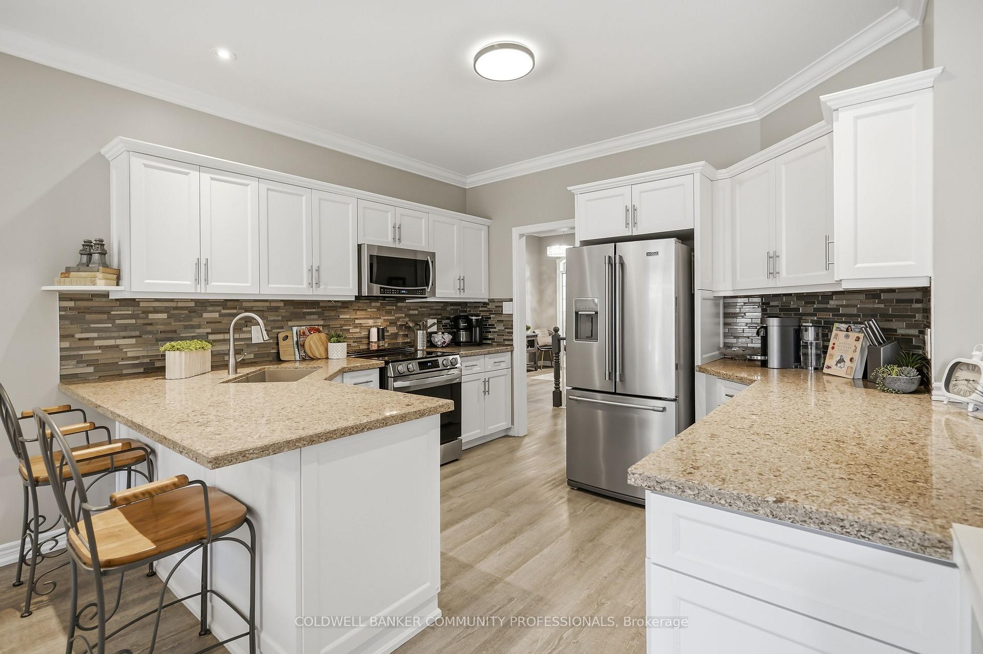 Photo 56 of 517 Genista Drive, Burlington, Bayview — HOMEH