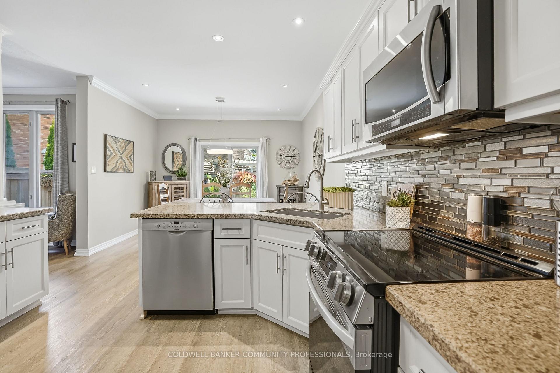 Photo 62 of 517 Genista Drive, Burlington, Bayview — HOMEH