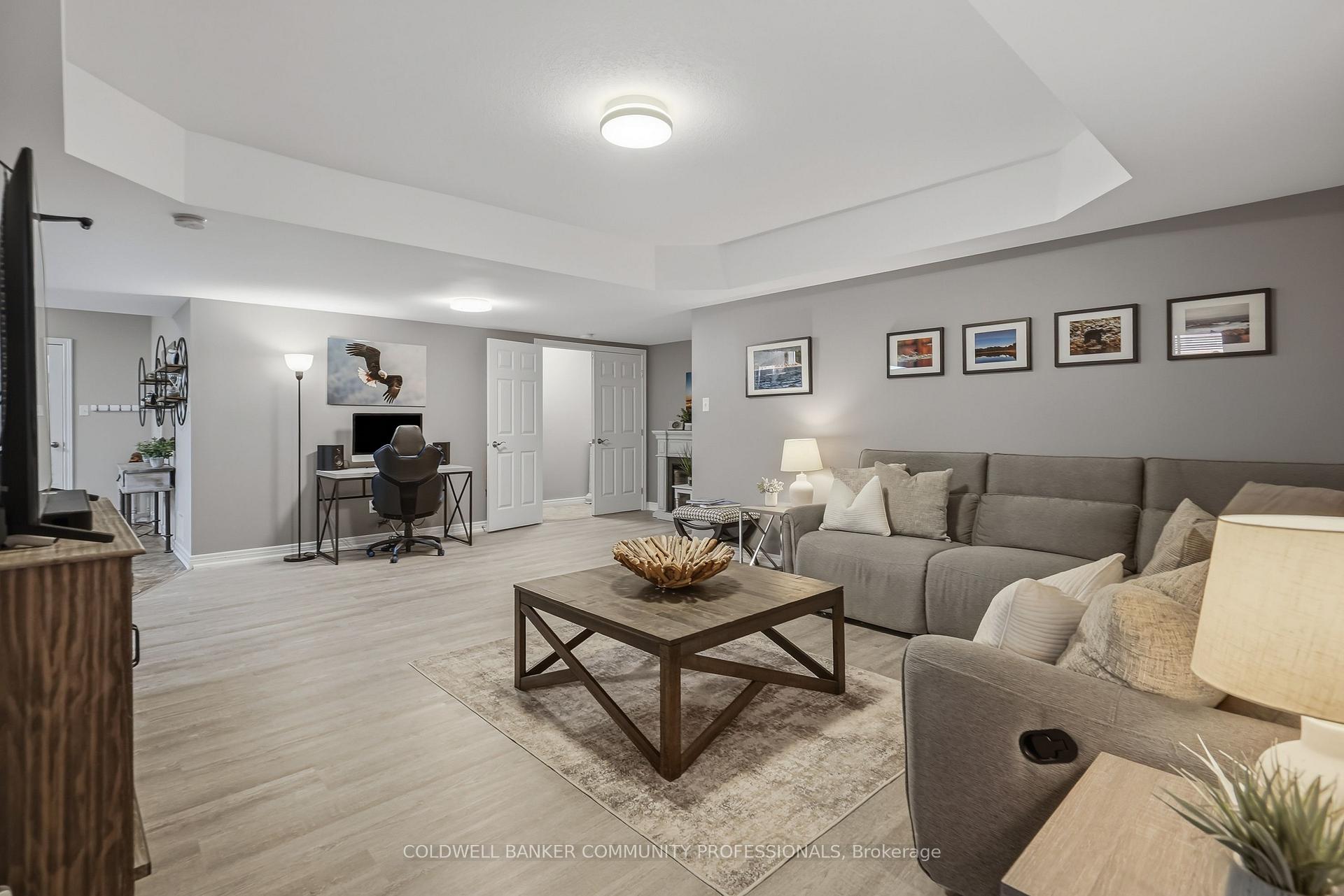 Photo 47 of 517 Genista Drive, Burlington, Bayview — HOMEH