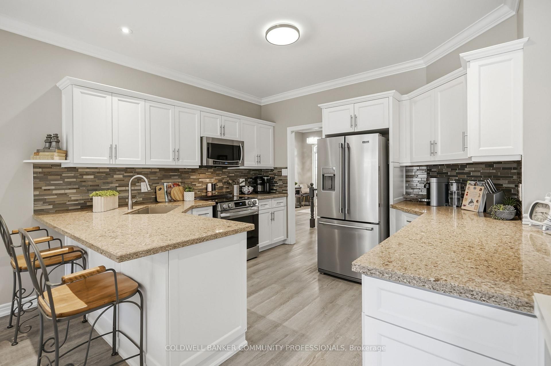 Photo 27 of 517 Genista Drive, Burlington, Bayview — HOMEH