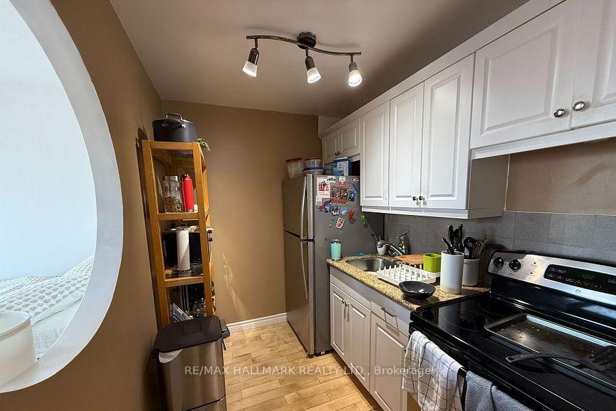 Photo 9 of Unit 1208, 914 Yonge Street, Toronto, The Annex — HOMEH
