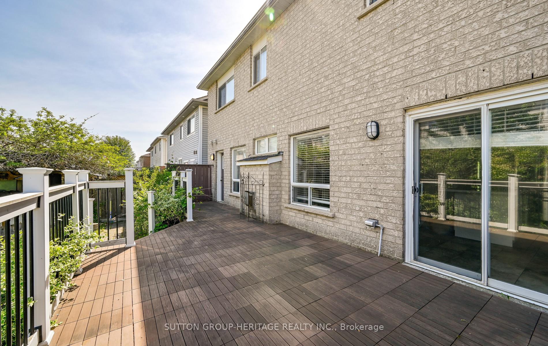 Photo 23 of 10 Greenhalf Drive, Ajax, South East — HOMEH