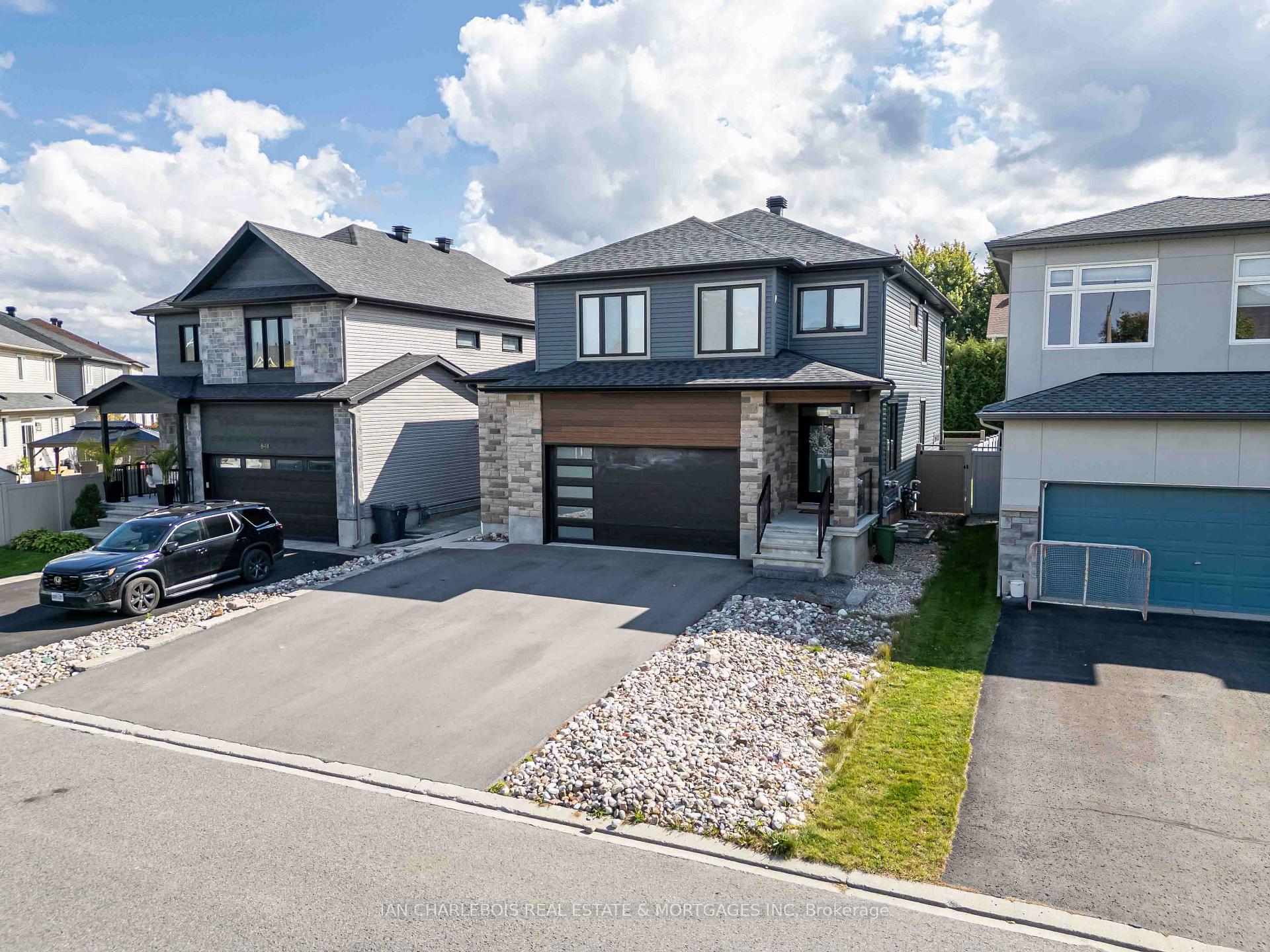 Photo 1 of Unit A, 846 Rockson Crescent, Ottawa, Stittsville (South) — HOMEH