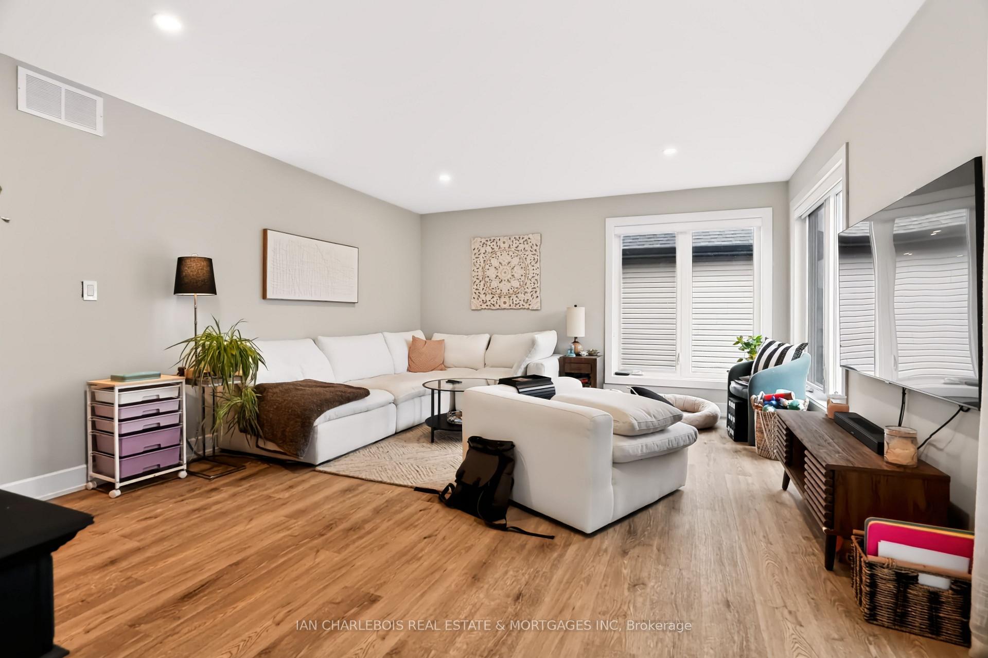 Photo 8 of Unit A, 846 Rockson Crescent, Ottawa, Stittsville (South) — HOMEH