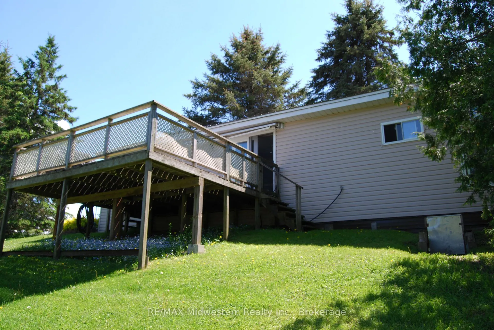 Photo 2 of 39668 Amberley Road, North Huron, Wingham — HOMEH