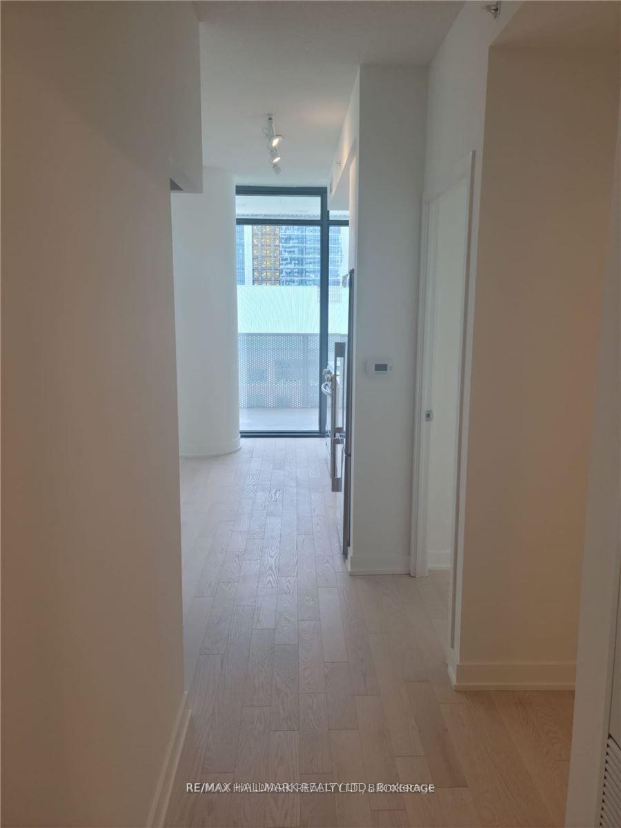 Photo 2 of Unit 2306, 25 Richmond Street E, Toronto, Church-Yonge Corridor — HOMEH