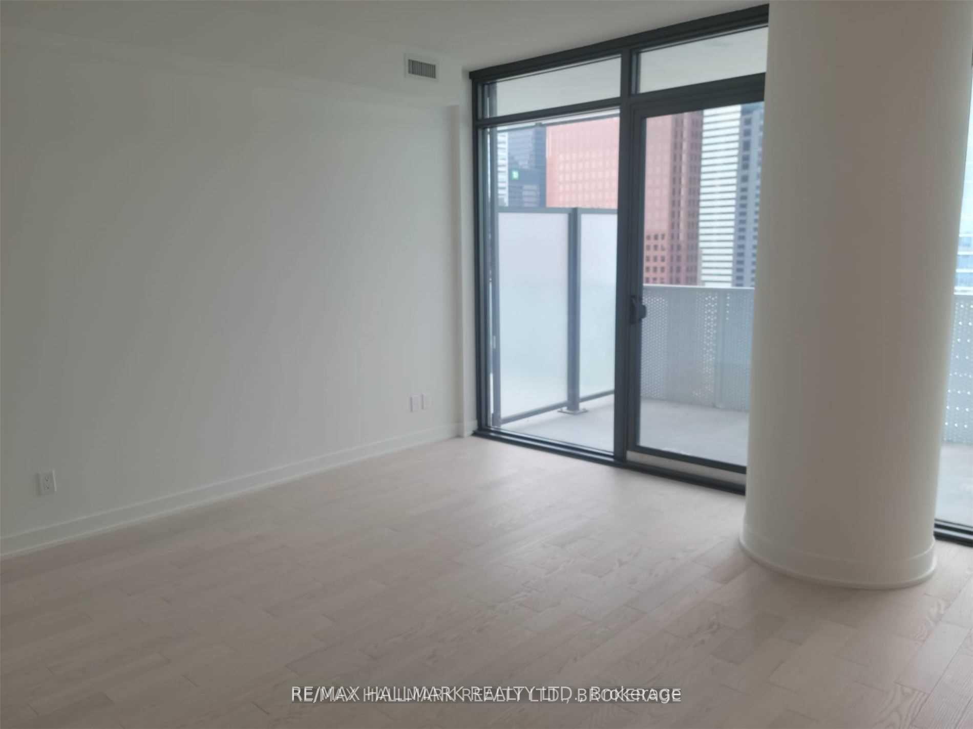 Photo 5 of Unit 2306, 25 Richmond Street E, Toronto, Church-Yonge Corridor — HOMEH