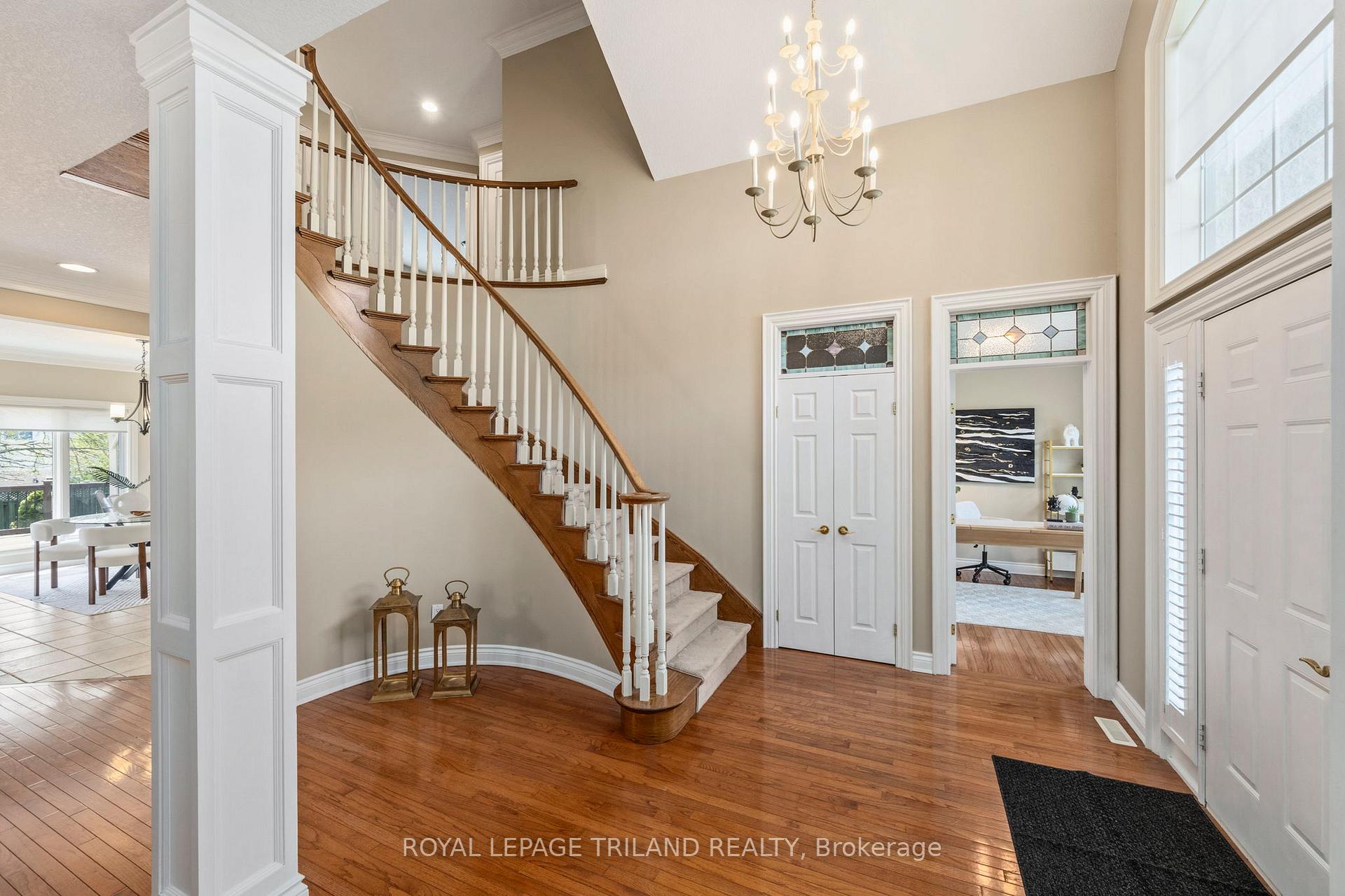 Photo 4 of 56 Glenridge Crescent, London, North A — HOMEH