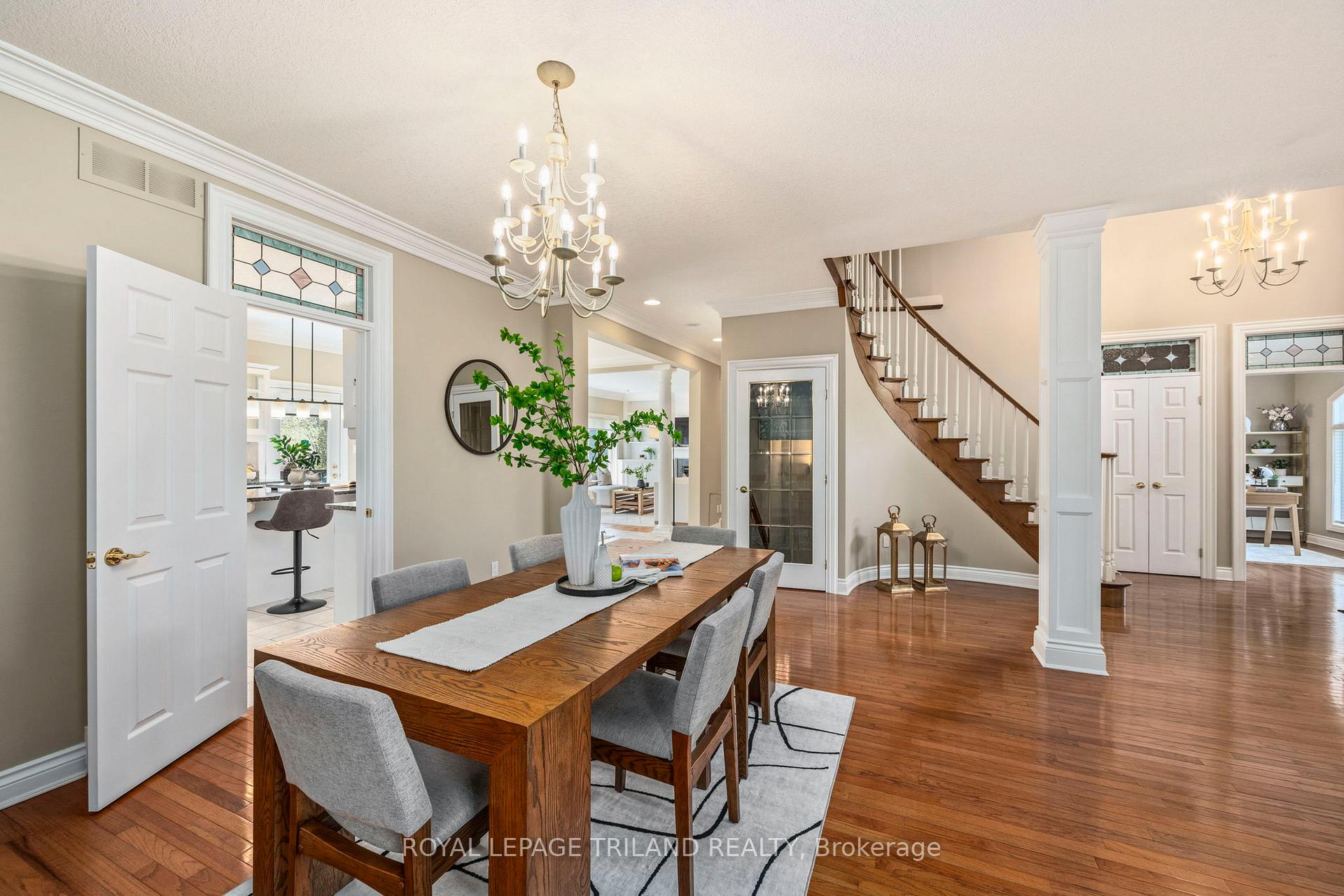 Photo 7 of 56 Glenridge Crescent, London, North A — HOMEH