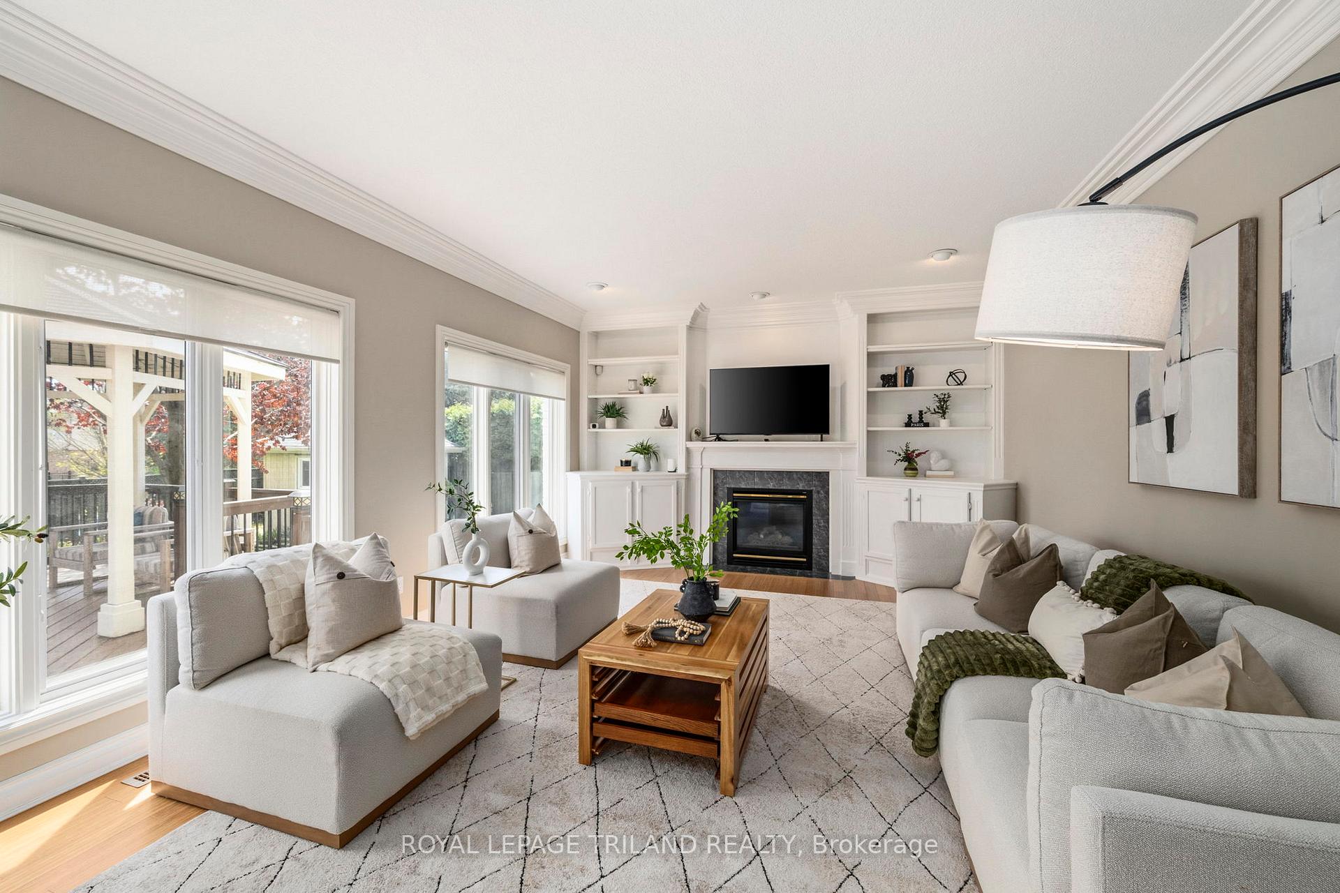 Photo 15 of 56 Glenridge Crescent, London, North A — HOMEH