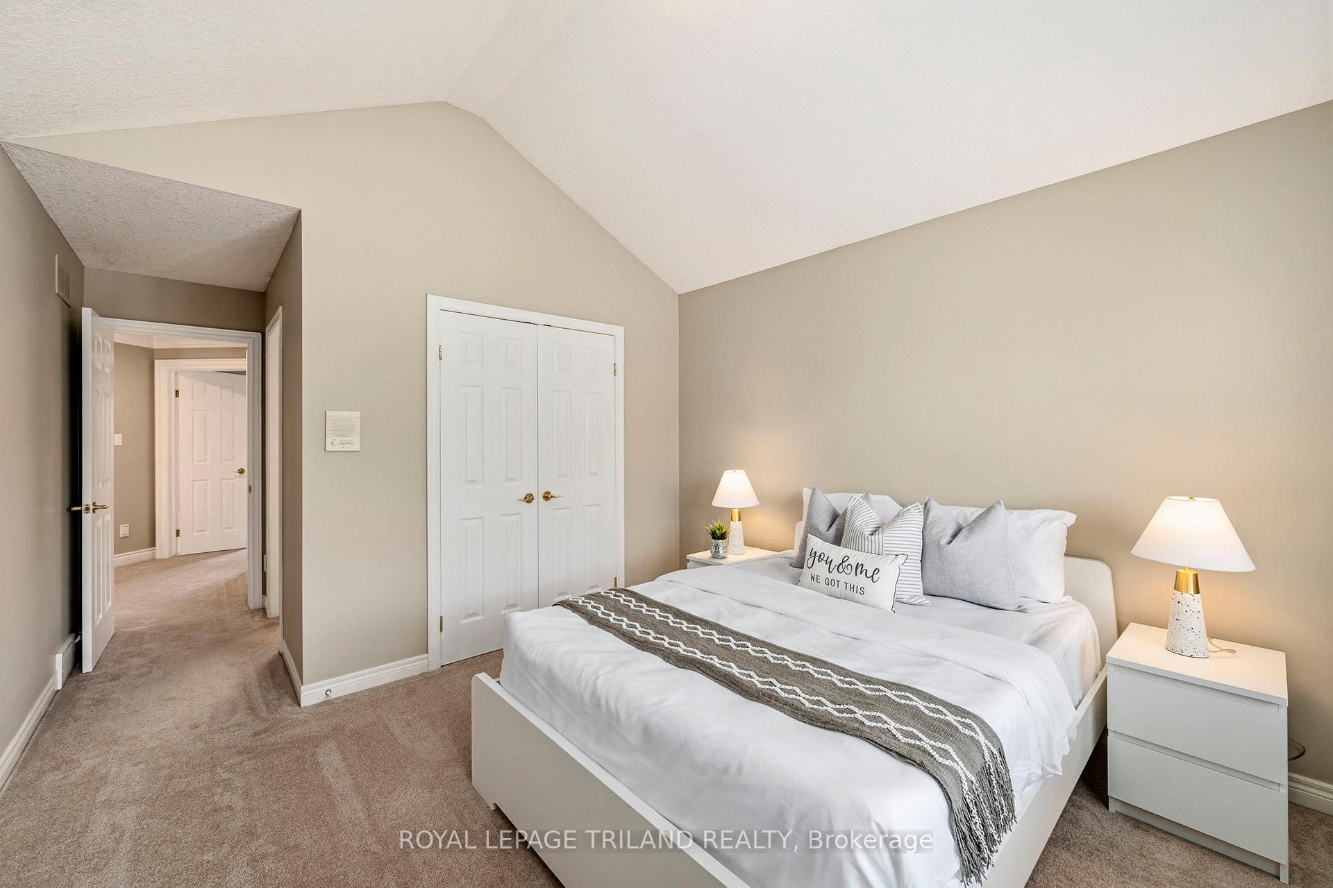 Photo 26 of 56 Glenridge Crescent, London, North A — HOMEH