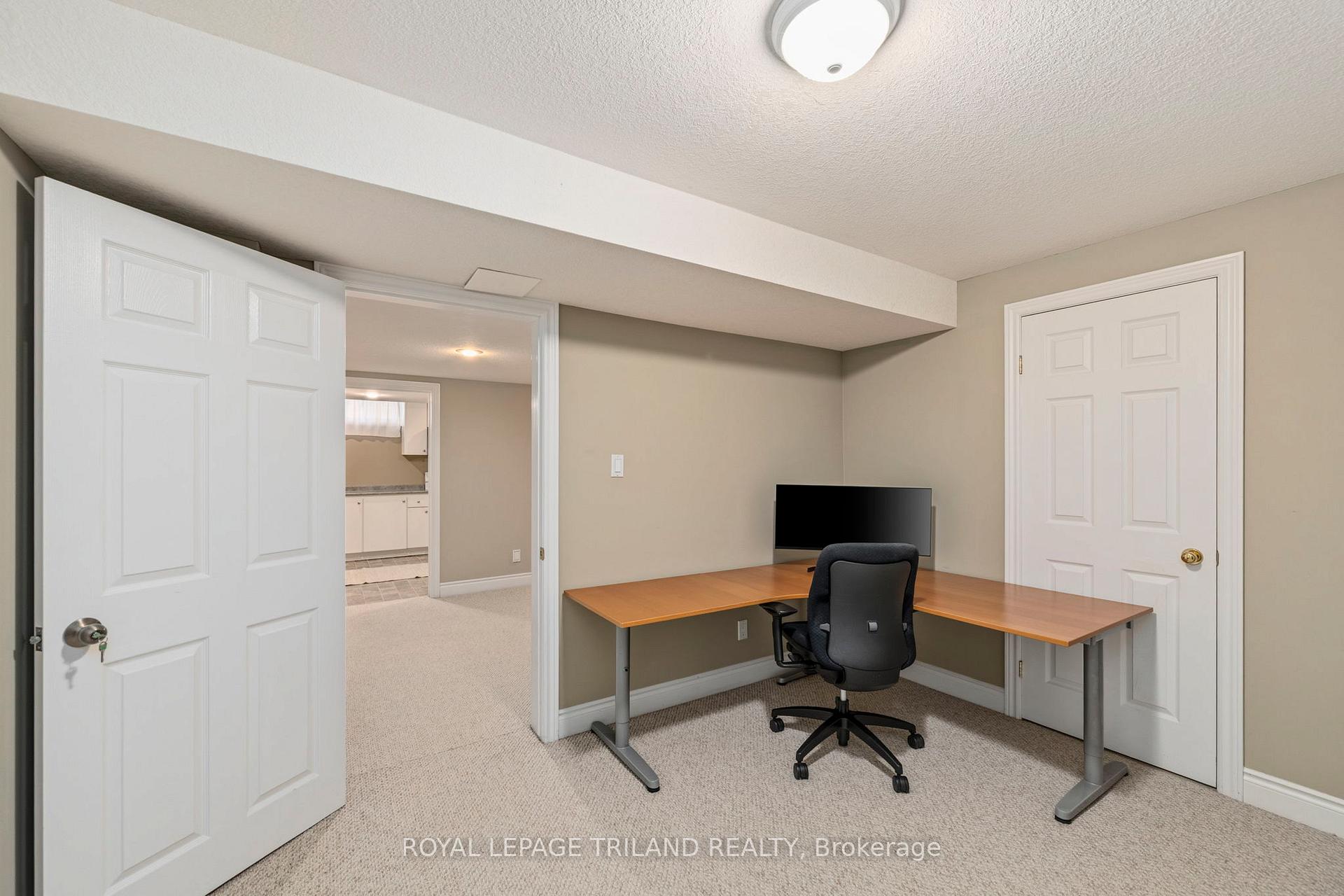 Photo 35 of 56 Glenridge Crescent, London, North A — HOMEH