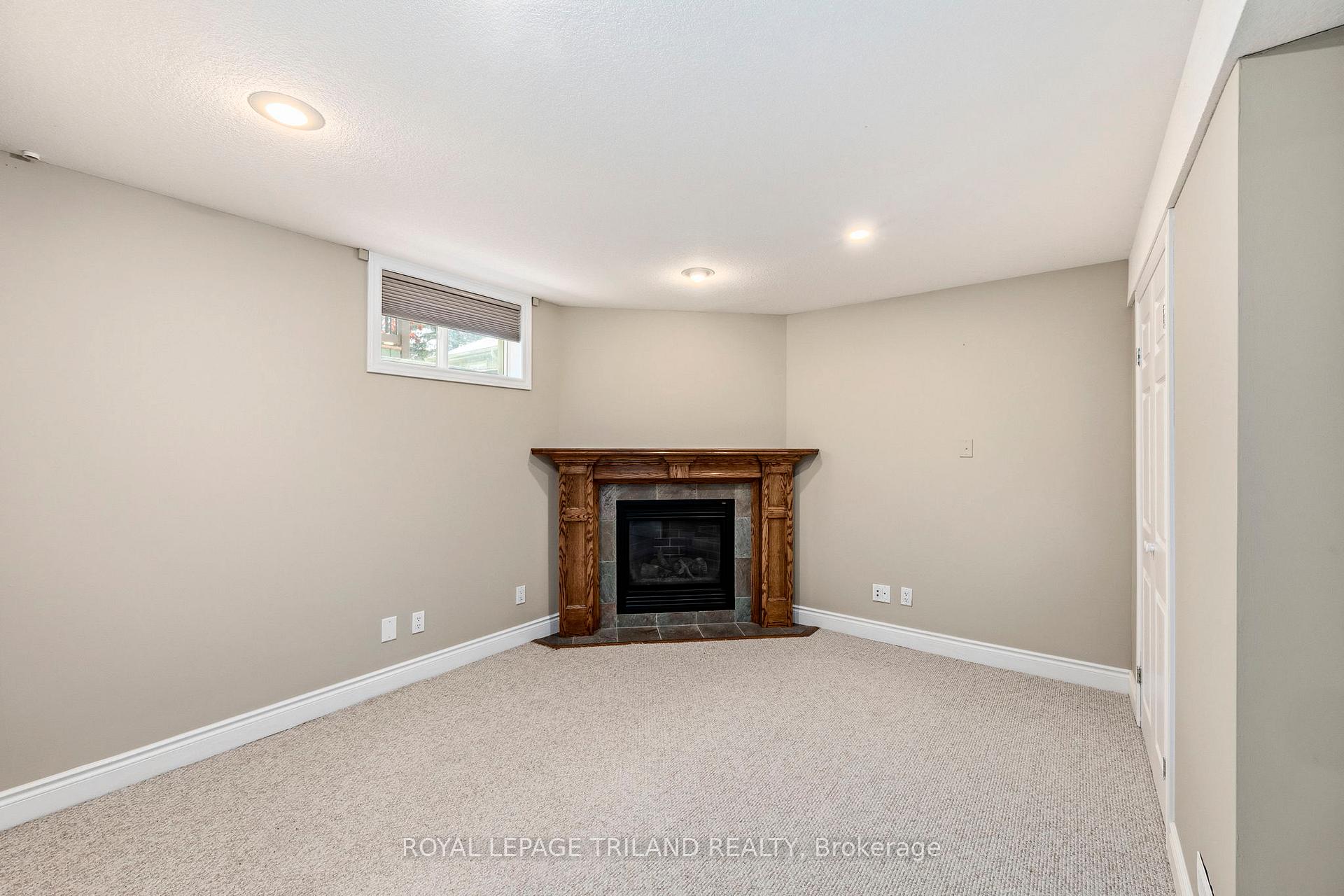 Photo 37 of 56 Glenridge Crescent, London, North A — HOMEH