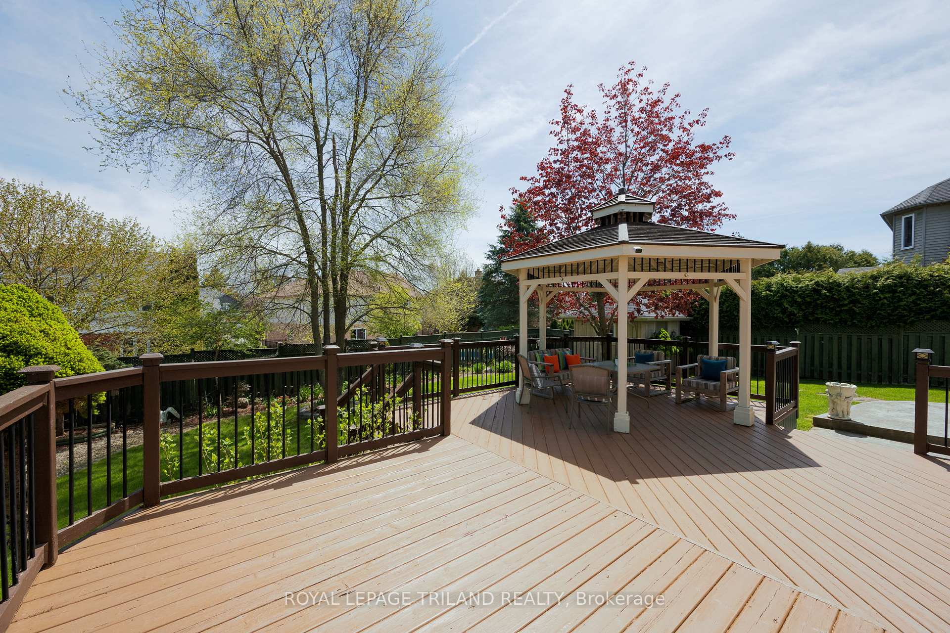Photo 44 of 56 Glenridge Crescent, London, North A — HOMEH