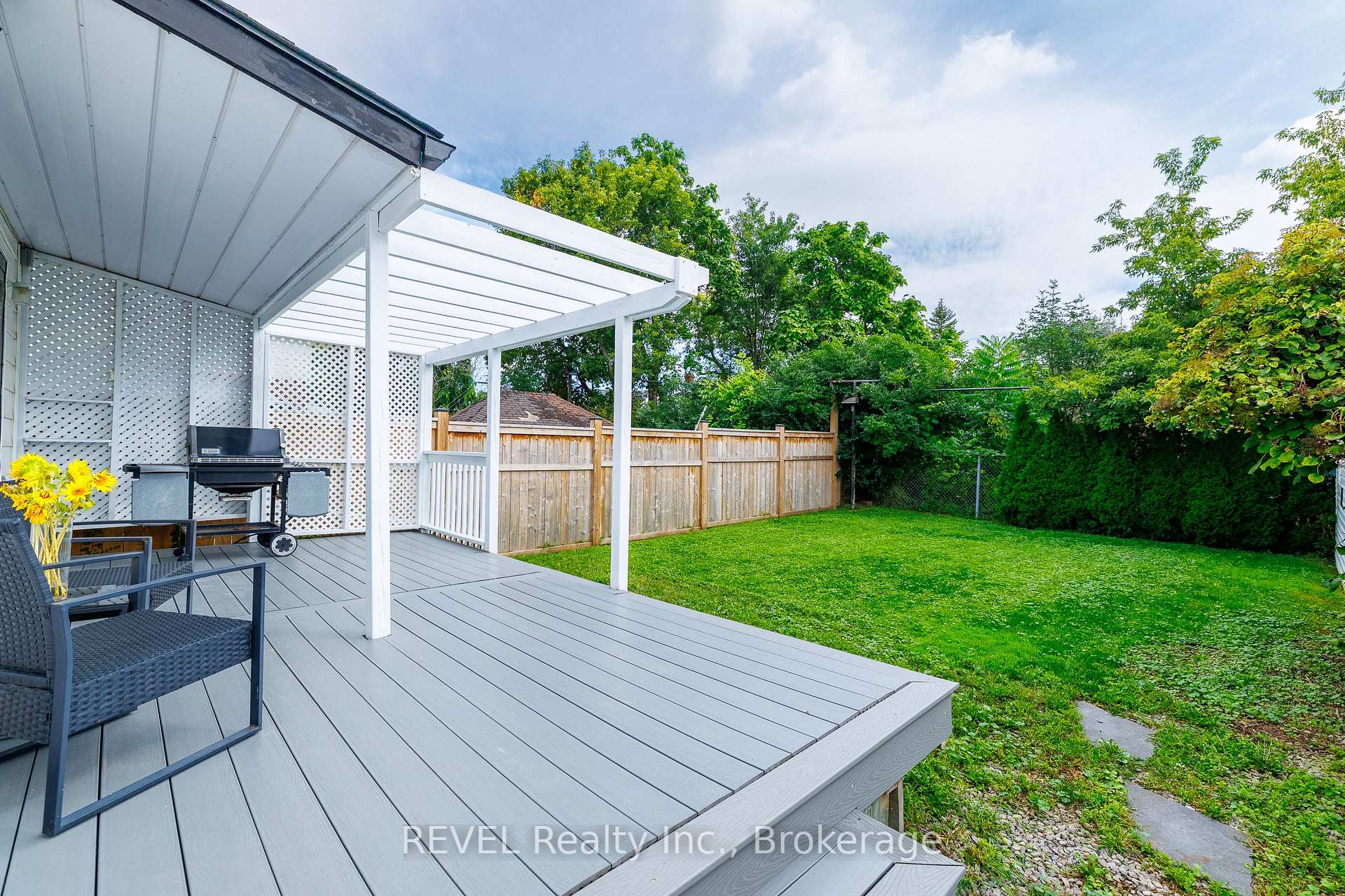 Photo 36 of 14 Battle Street, Thorold, Thorold Downtown — HOMEH