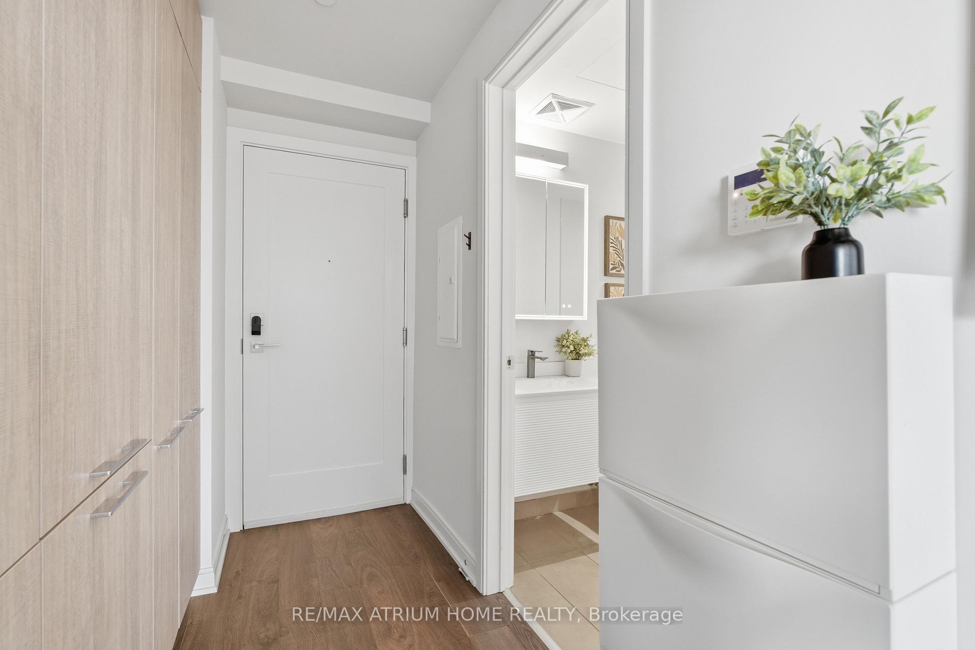 Photo 8 of Unit 4413, 50 Charles Street E, Toronto, Church-Yonge Corridor — HOMEH
