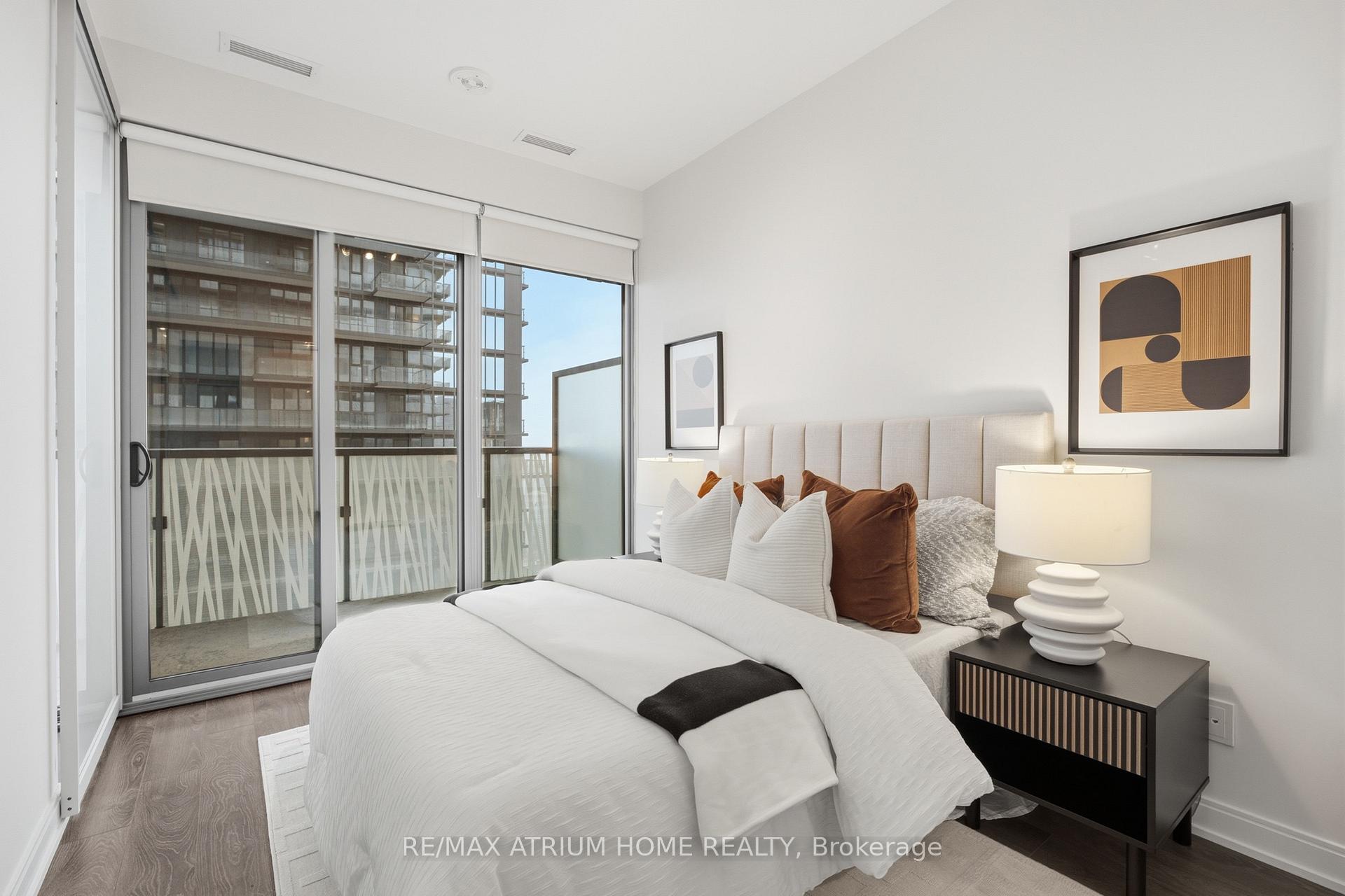 Photo 15 of Unit 4413, 50 Charles Street E, Toronto, Church-Yonge Corridor — HOMEH