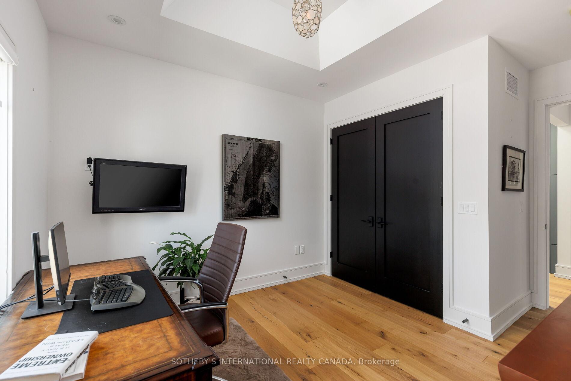 Photo 30 of 85 Kingsway Crescent, Etobicoke, Kingsway South — HOMEH