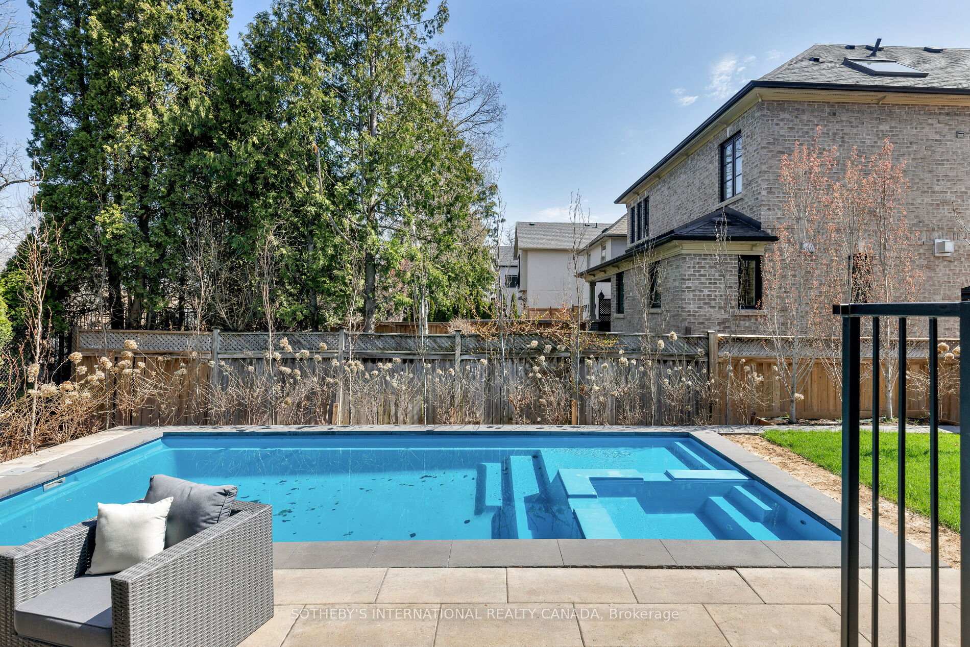 Photo 47 of 85 Kingsway Crescent, Etobicoke, Kingsway South — HOMEH