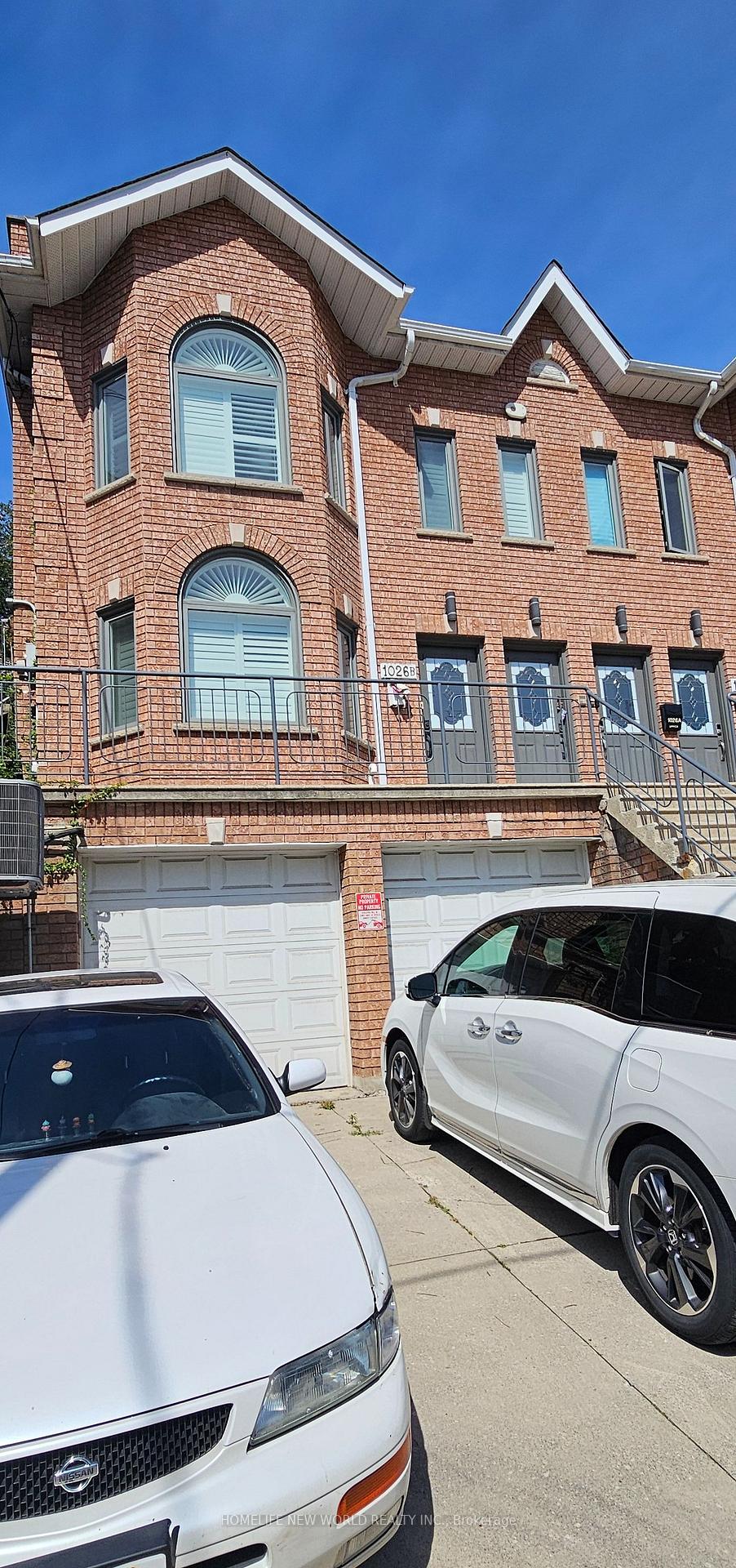 Photo 1 of 1026 B Davenport Road, Toronto, Wychwood — HOMEH