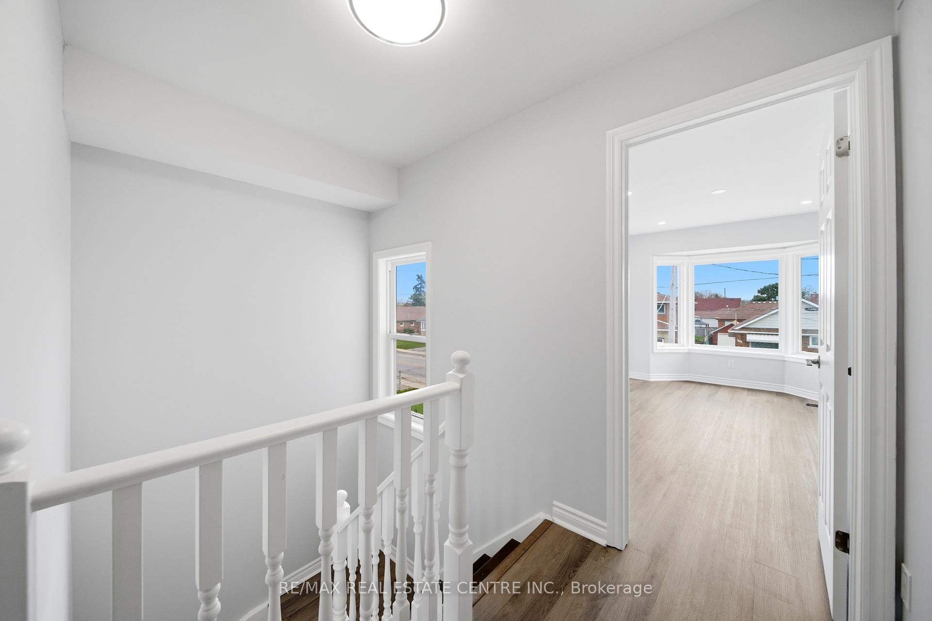 Photo 19 of 233B Vine Street, St. Catharines, Fairview — HOMEH