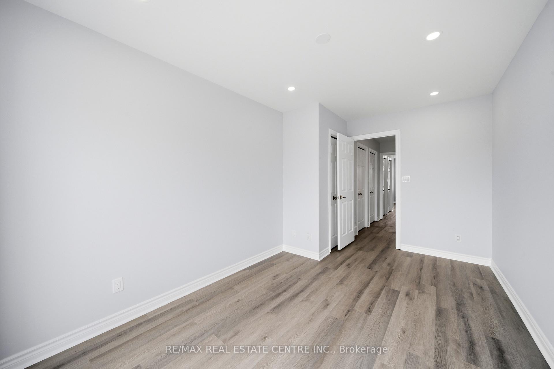 Photo 23 of 233B Vine Street, St. Catharines, Fairview — HOMEH