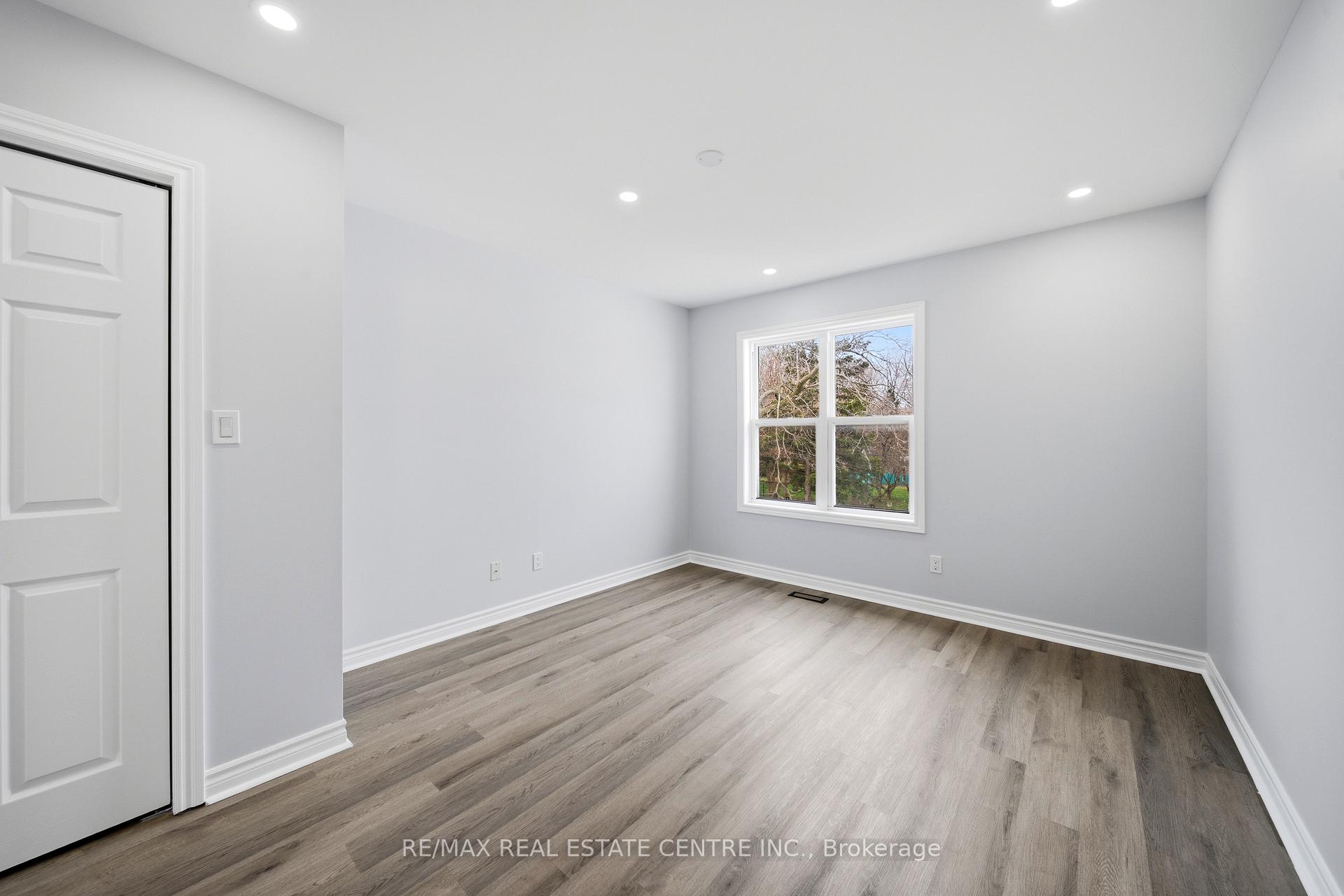 Photo 29 of 233B Vine Street, St. Catharines, Fairview — HOMEH