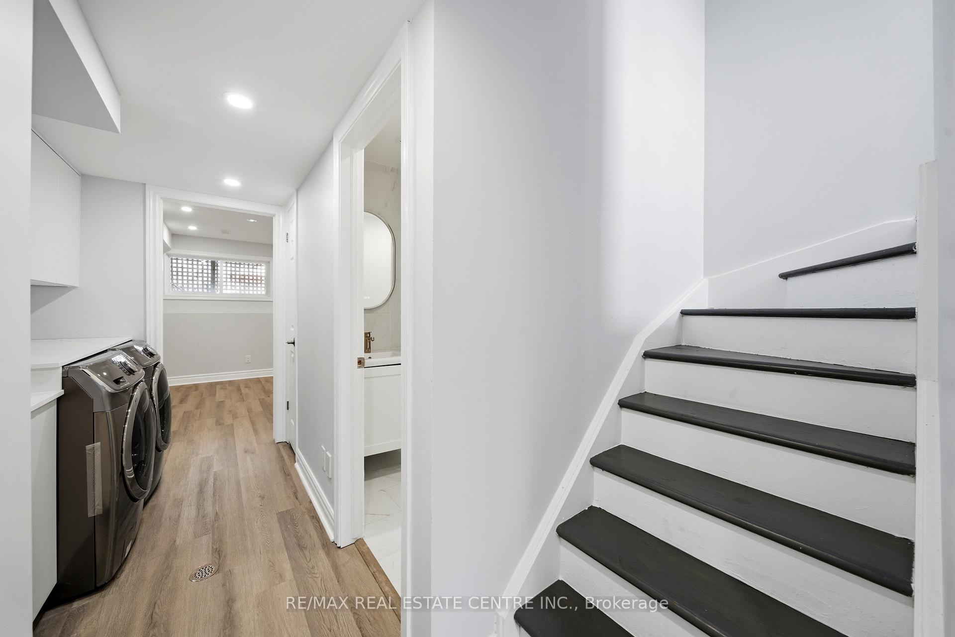 Photo 32 of 233B Vine Street, St. Catharines, Fairview — HOMEH