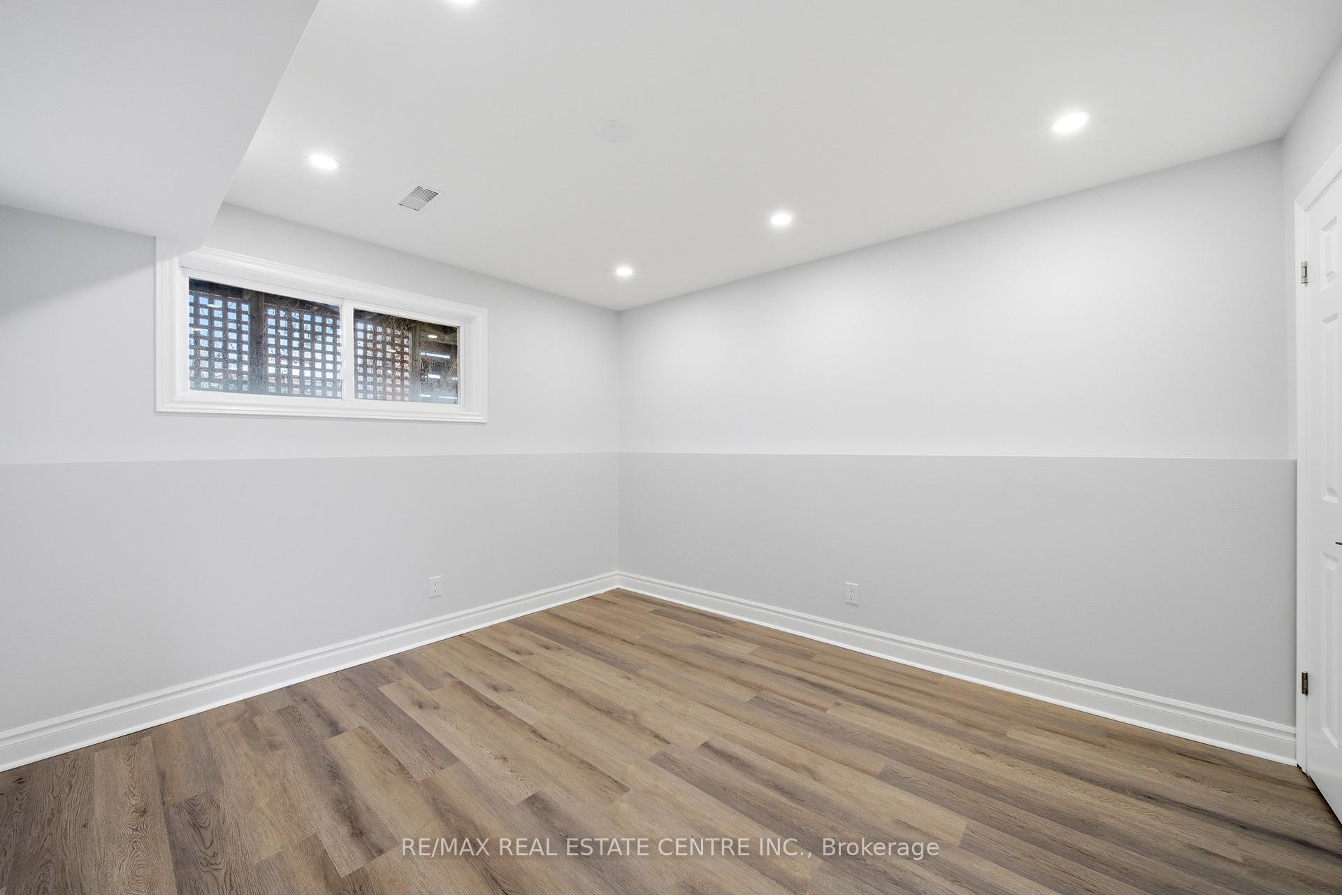 Photo 36 of 233B Vine Street, St. Catharines, Fairview — HOMEH