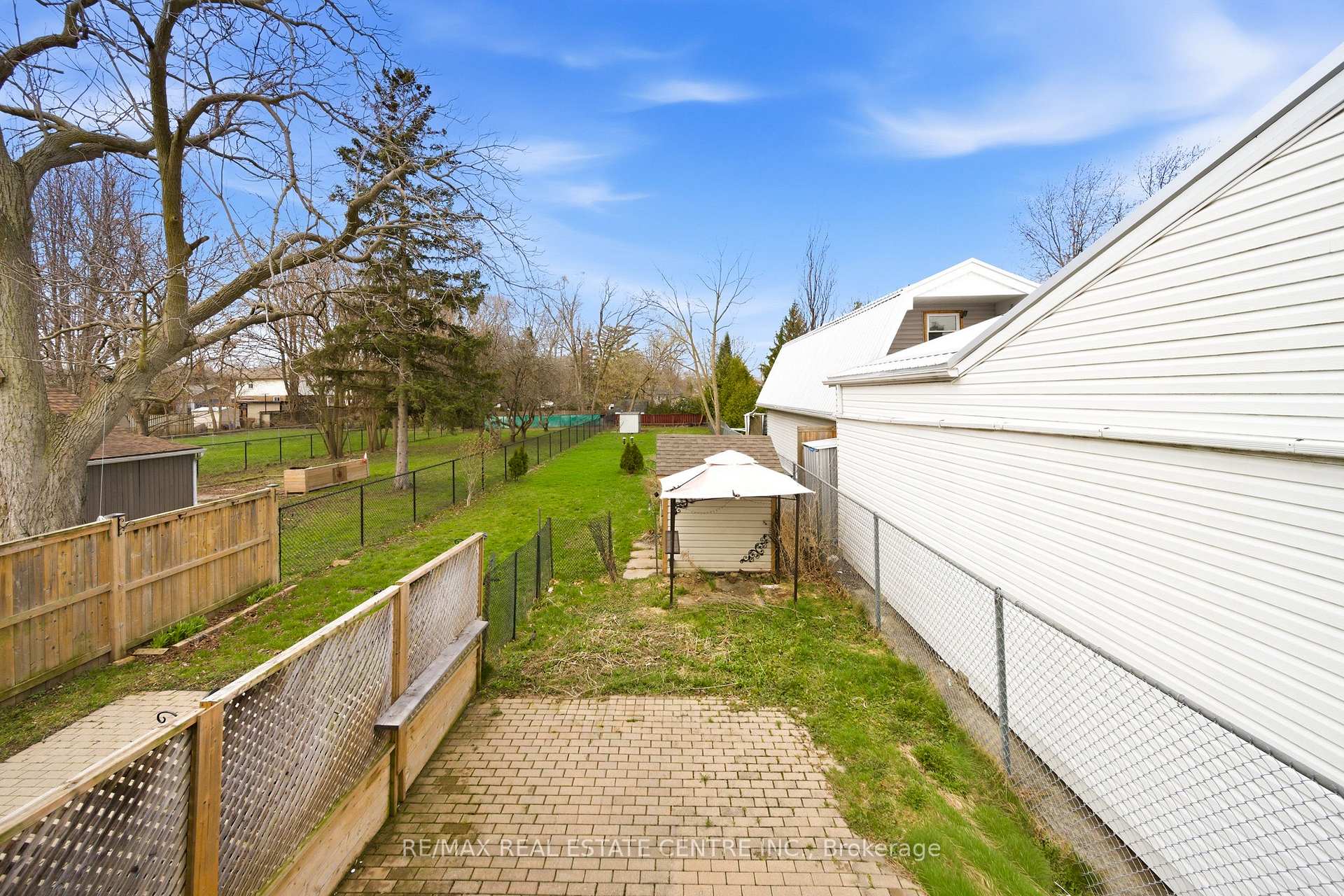 Photo 43 of 233B Vine Street, St. Catharines, Fairview — HOMEH