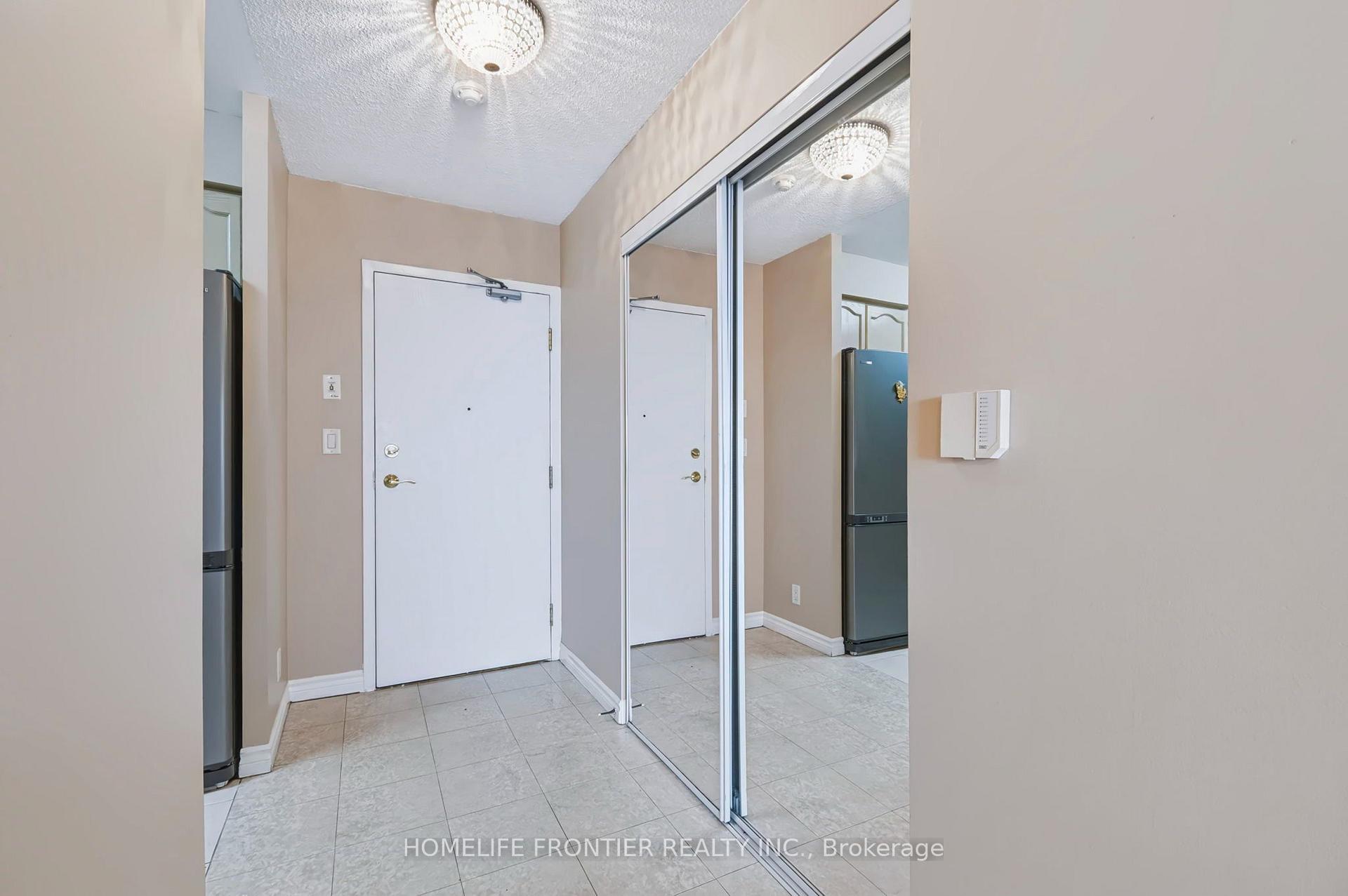Photo 5 of Unit 610, 745 New Westminster Drive, Vaughan, Brownridge — HOMEH