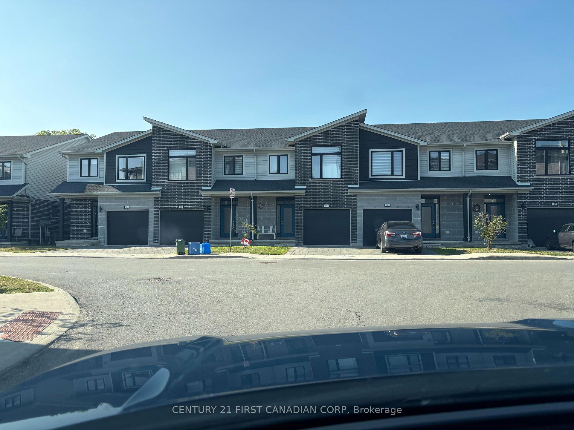 Photo 2 of Unit 88- Upper Levels, 177 Edgevalley Road, London, East D — HOMEH