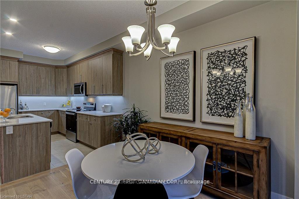 Photo 9 of Unit 88- Upper Levels, 177 Edgevalley Road, London, East D — HOMEH