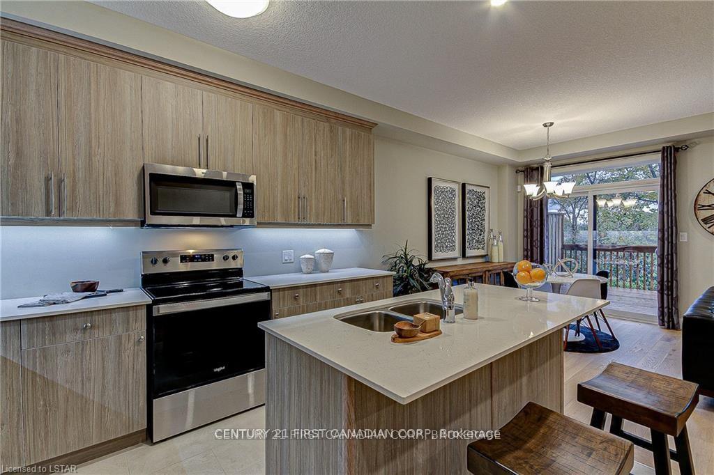 Photo 13 of Unit 88- Upper Levels, 177 Edgevalley Road, London, East D — HOMEH