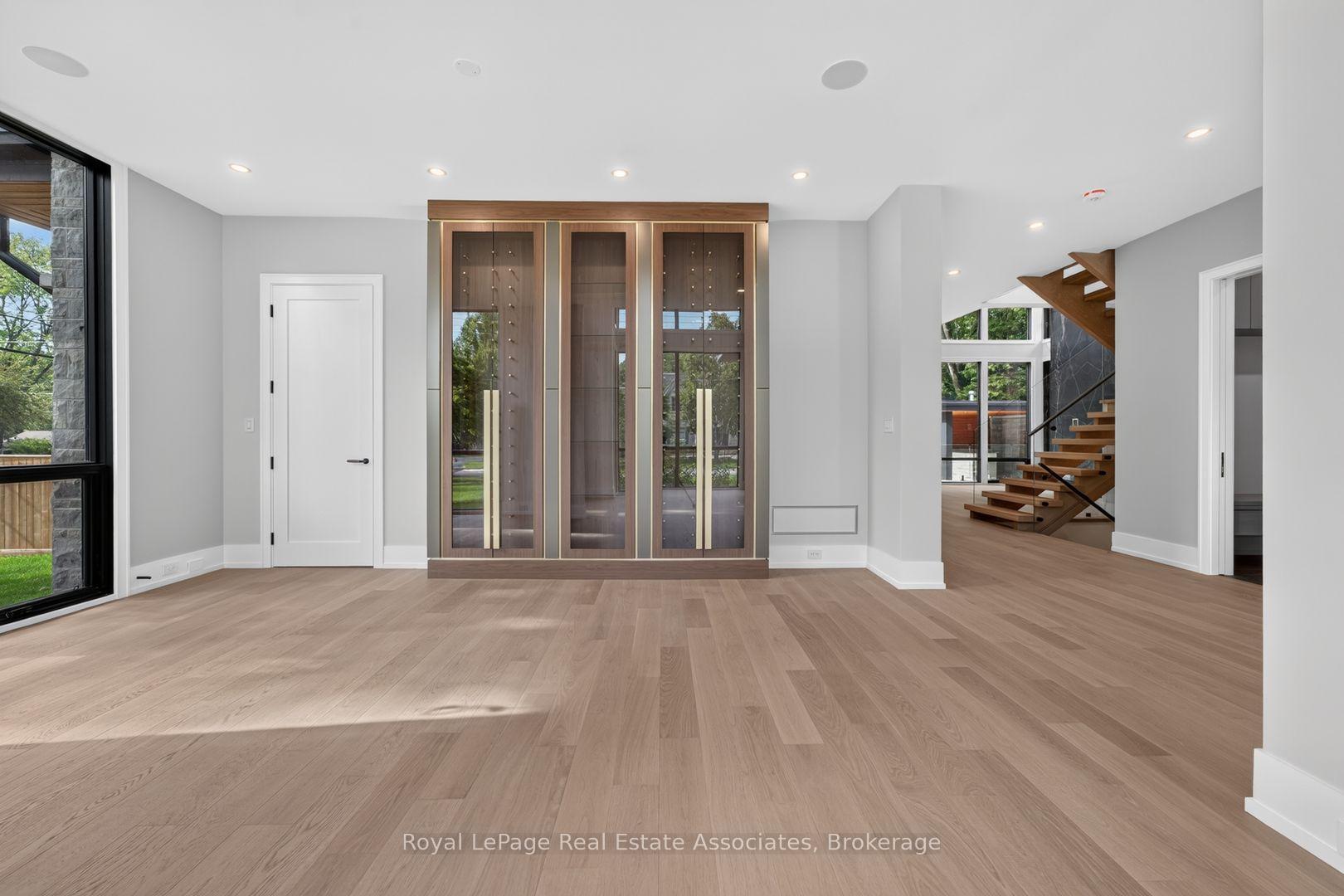 Photo 8 of 1270 Birchview Drive, Mississauga, Lorne Park — HOMEH
